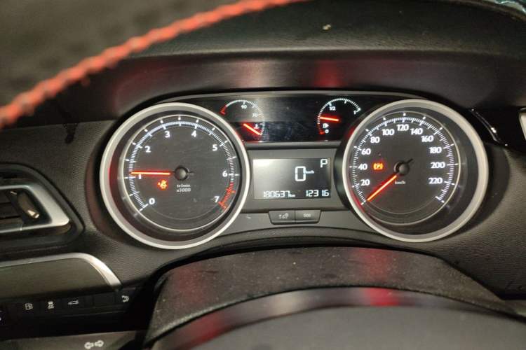 Used Peugeot 408 2015 1.2T Automatic Luxury Edition Instrument Cluster