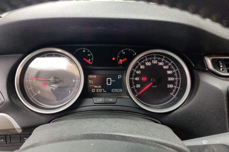 Used Peugeot 408 2015 1.2T Automatic Luxury Edition Instrument Cluster