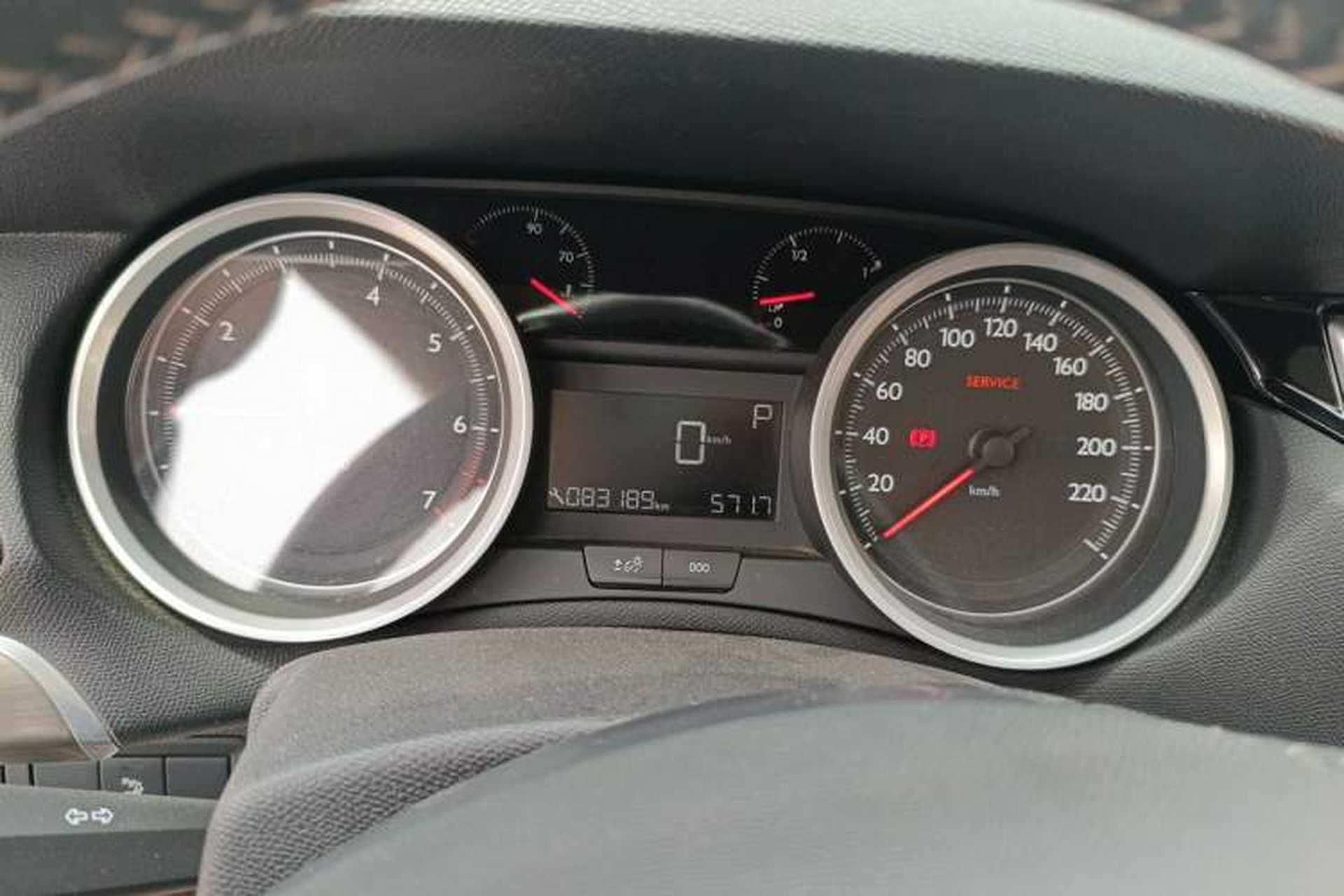 Used Peugeot 408 2015 1.2T Automatic Luxury Edition Instrument Cluster