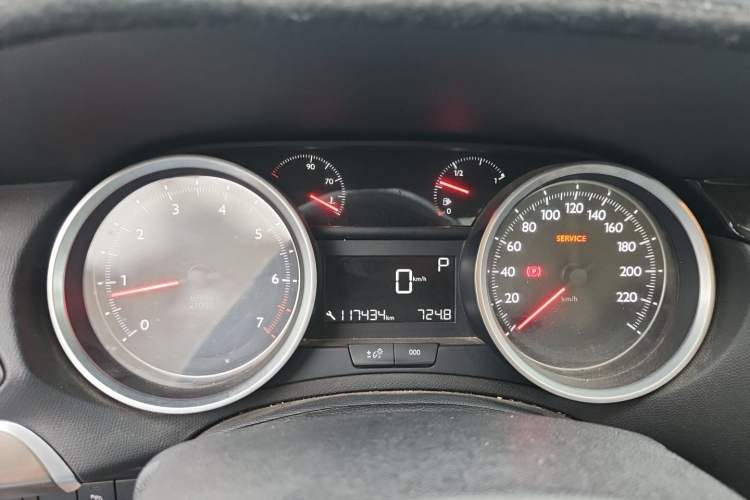 Used Peugeot 408 2015 1.2T Automatic Luxury Edition Instrument Cluster