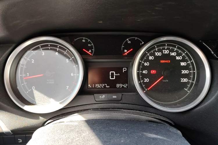 Used Peugeot 408 2015 1.2T Automatic Luxury Edition Instrument Cluster