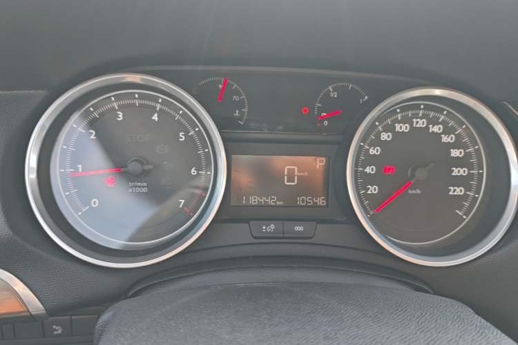 Used Peugeot 408 2015 1.2T Automatic Luxury Edition Instrument Cluster