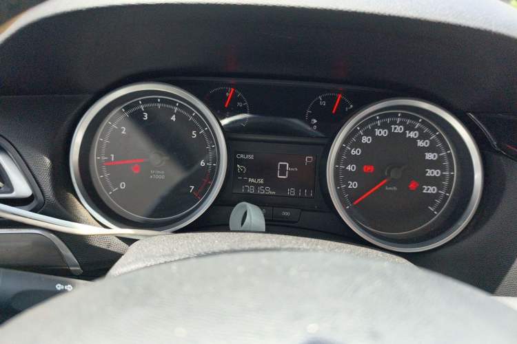Used Peugeot 408 2015 1.2T Automatic Luxury Edition Instrument Cluster