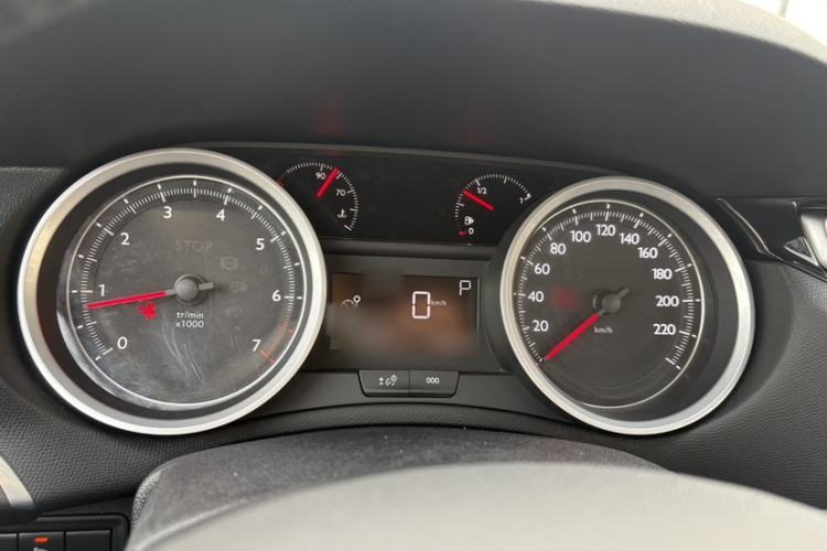 Used Peugeot 408 2015 1.2T Automatic Luxury Edition Instrument Cluster