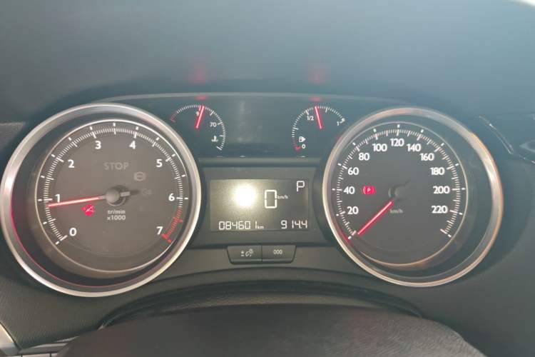 Used Peugeot 408 2015 1.2T Automatic Luxury Edition Instrument Cluster