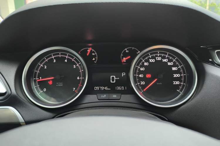 Used Peugeot 408 2015 1.2T Automatic Luxury Edition Instrument Cluster