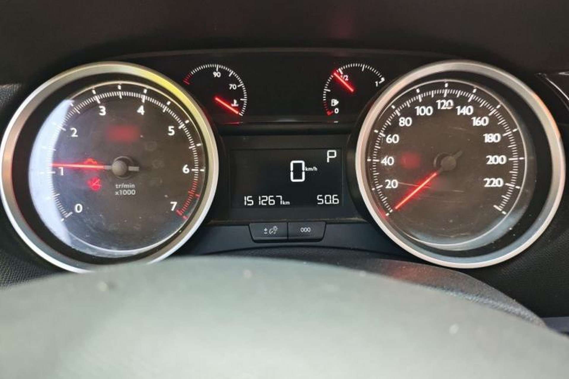 Used Peugeot 408 2015 1.2T Automatic Luxury Edition Instrument Cluster