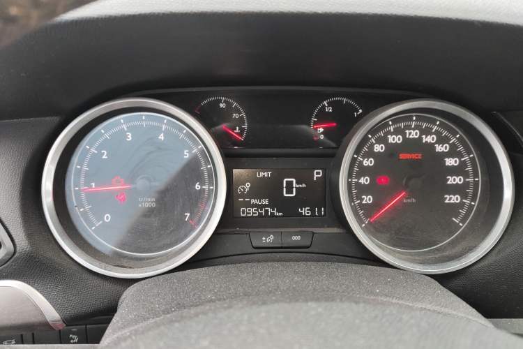 Used Peugeot 408 2015 1.2T Automatic Luxury Edition Instrument Cluster