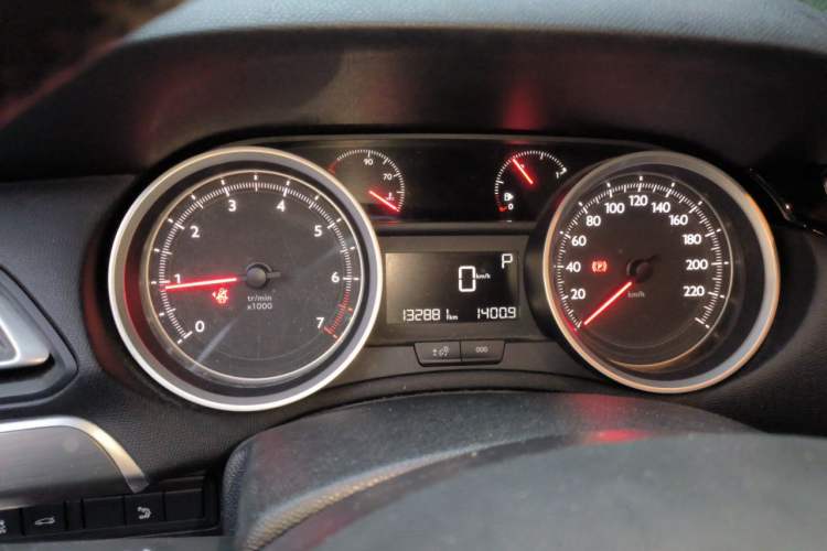 Used Peugeot 408 2015 1.2T Automatic Luxury Edition Instrument Cluster