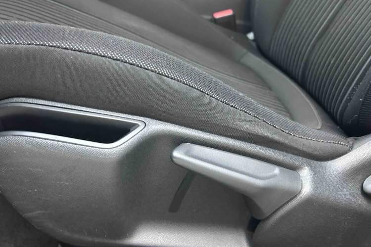 Used Peugeot 408 2015 1.2T Automatic Luxury Edition Interior 7