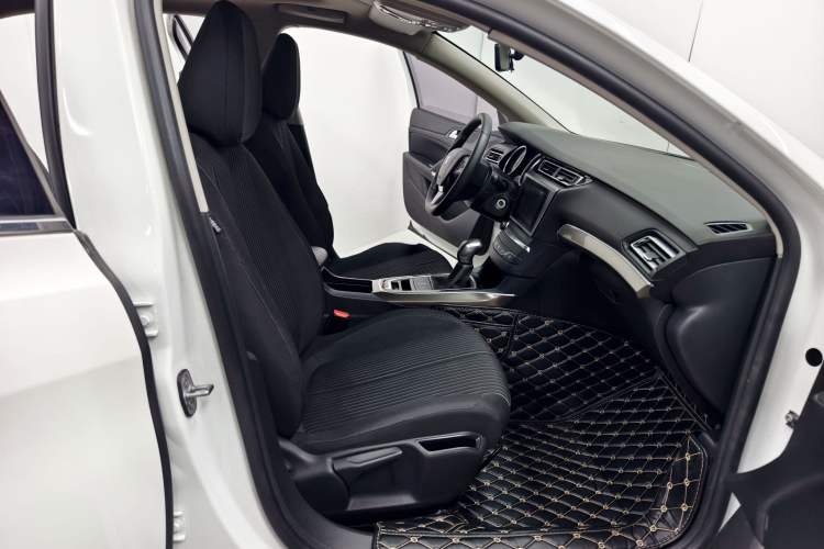 Used Peugeot 408 2015 1.2T Automatic Luxury Edition Interior 8