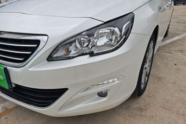 Used Peugeot 408 2015 1.2T Automatic Luxury Edition Left Front Headlight