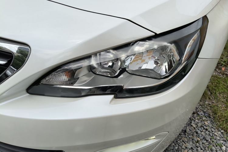 Used Peugeot 408 2015 1.2T Automatic Luxury Edition Left Front Headlight