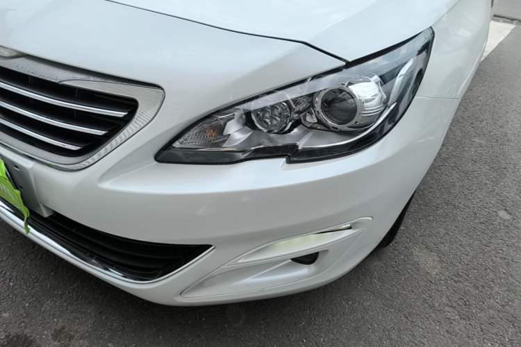 Used Peugeot 408 2015 1.2T Automatic Luxury Edition Left Front Headlight