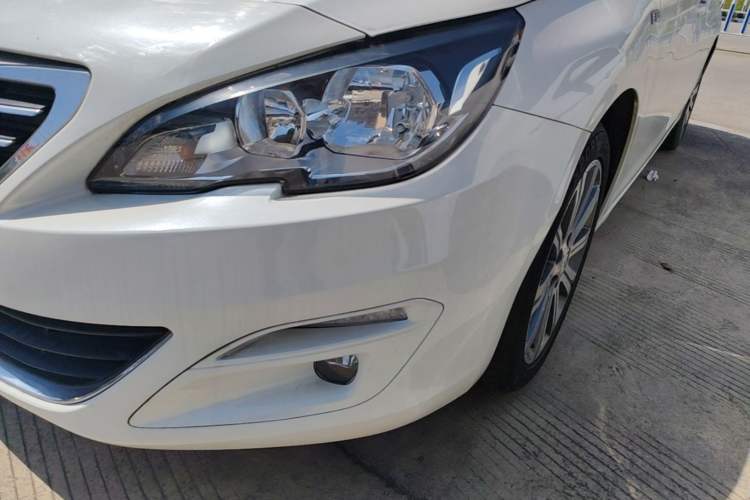 Used Peugeot 408 2015 1.2T Automatic Luxury Edition Left Front Headlight