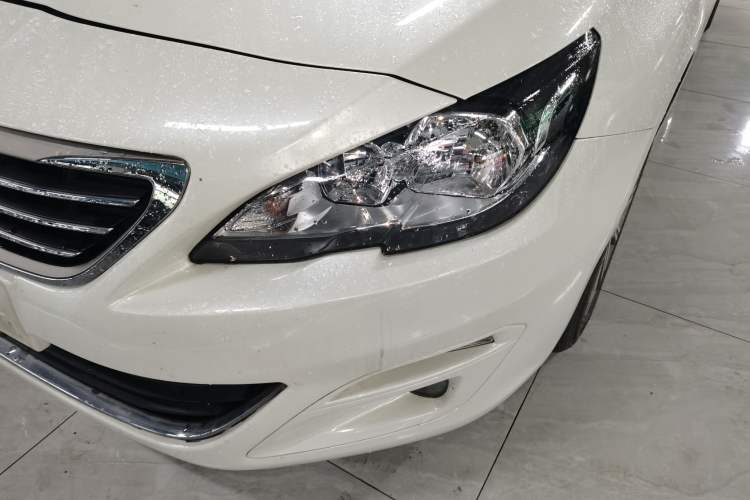 Used Peugeot 408 2015 1.2T Automatic Luxury Edition Left Front Headlight