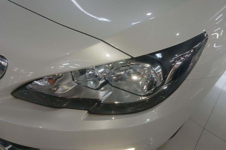Used Peugeot 408 2015 1.2T Automatic Luxury Edition Left Front Headlight