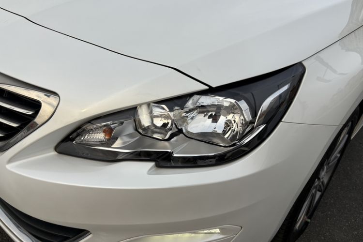 Used Peugeot 408 2015 1.2T Automatic Luxury Edition Left Front Headlight
