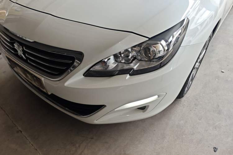 Used Peugeot 408 2015 1.2T Automatic Luxury Edition Left Front Headlight
