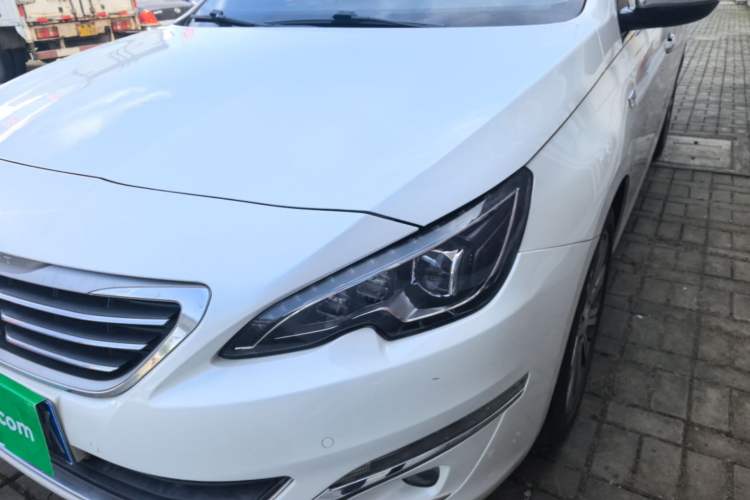 Used Peugeot 408 2015 1.2T Automatic Glory Edition Left Front Headlight