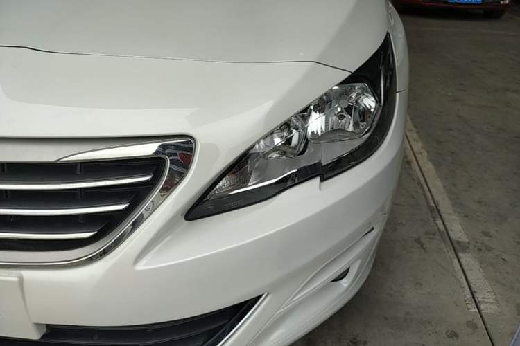 Used Peugeot 408 2015 1.2T Automatic Luxury Edition Left Front Headlight