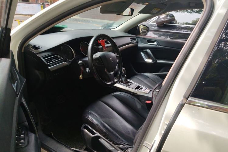 Used Peugeot 408 2015 1.2T Automatic Luxury Edition Left Front Seat