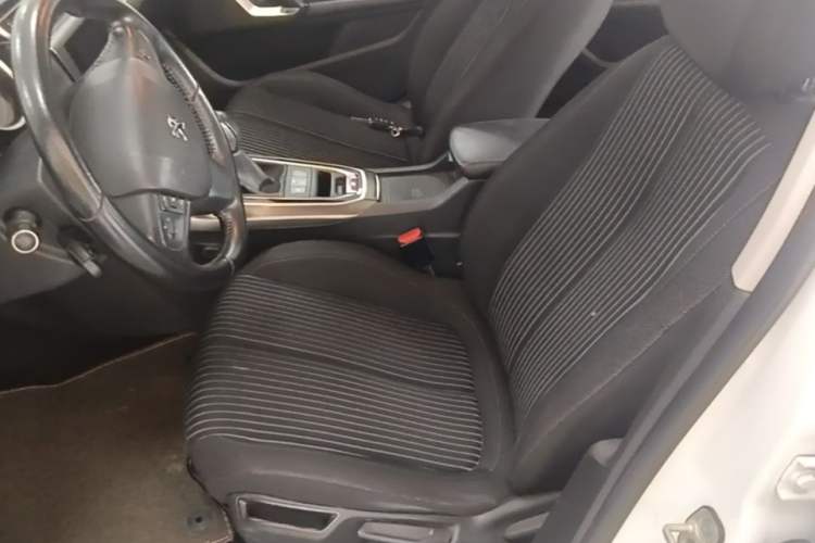 Used Peugeot 408 2015 1.2T Automatic Luxury Edition Left Front Seat