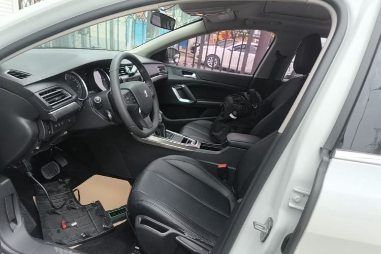Used Peugeot 408 2015 1.2T Automatic Luxury Edition Left Front Seat