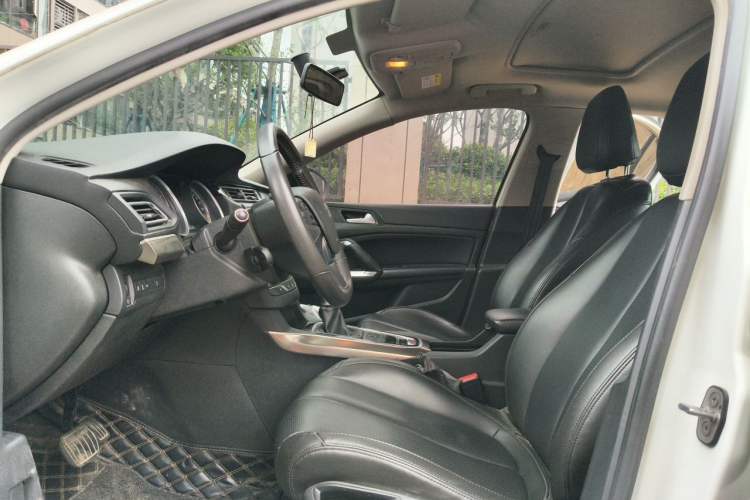 Used Peugeot 408 2015 1.2T Automatic Luxury Edition Left Front Seat