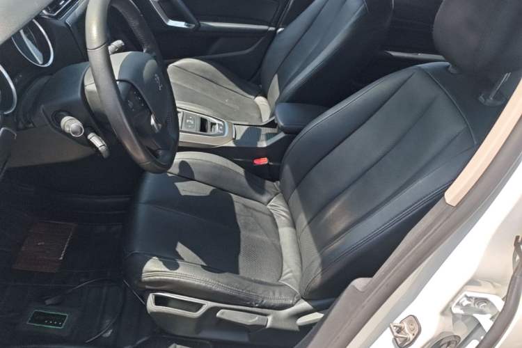 Used Peugeot 408 2015 1.2T Automatic Luxury Edition Left Front Seat