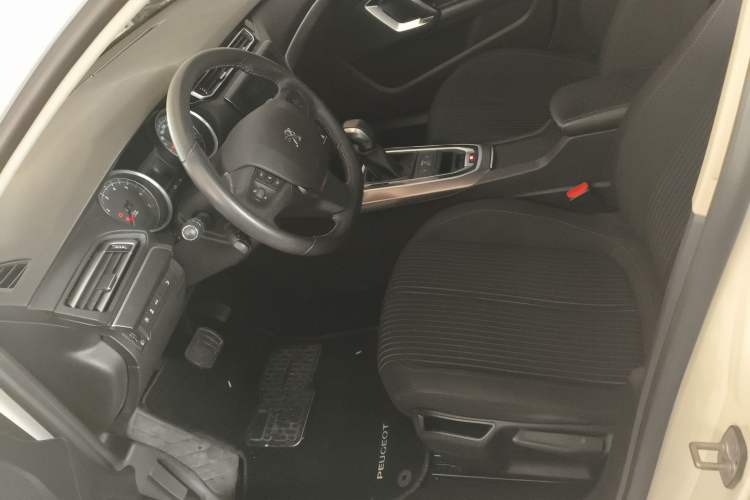 Used Peugeot 408 2015 1.2T Automatic Luxury Edition Left Front Seat