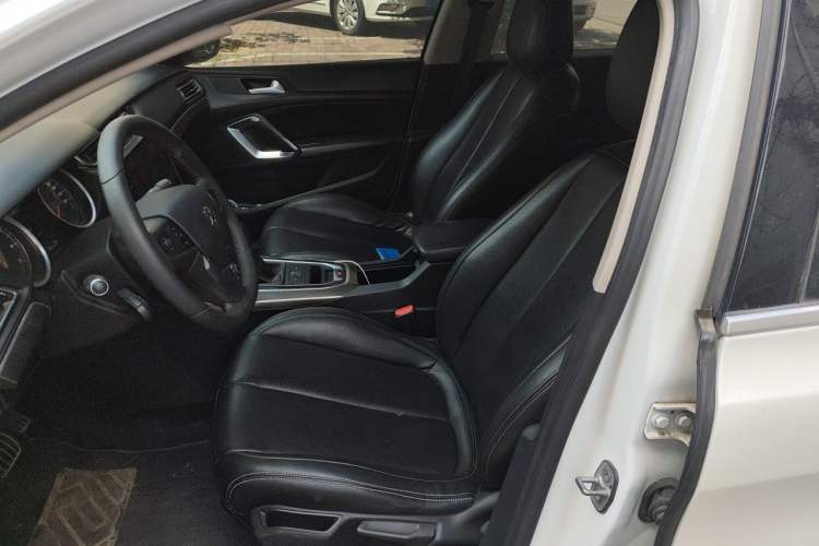 Used Peugeot 408 2015 1.2T Automatic Luxury Edition Left Front Seat