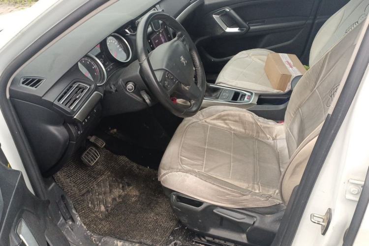 Used Peugeot 408 2015 1.2T Automatic Luxury Edition Left Front Seat