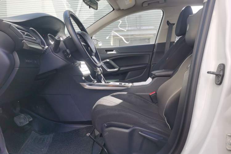 Used Peugeot 408 2015 1.2T Automatic Glory Edition Left Front Seat