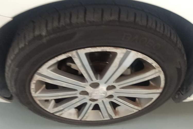 Used Peugeot 408 2015 1.2T Automatic Luxury Edition Left Front Wheel Hub