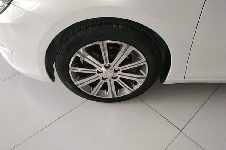 Used Peugeot 408 2015 1.2T Automatic Luxury Edition Left Front Wheel Hub