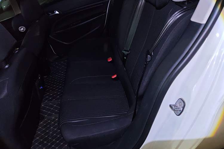 Used Peugeot 408 2015 1.2T Automatic Luxury Edition Left Rear Seat