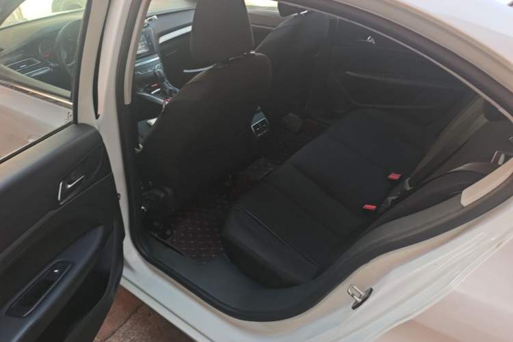 Used Peugeot 408 2015 1.2T Automatic Glory Edition Left Rear Seat