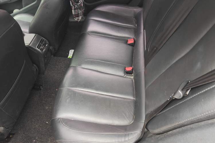 Used Peugeot 408 2015 1.2T Automatic Luxury Edition Left Rear Seat