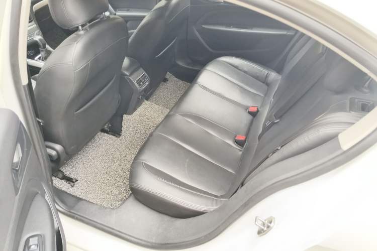 Used Peugeot 408 2015 1.2T Automatic Luxury Edition Left Rear Seat