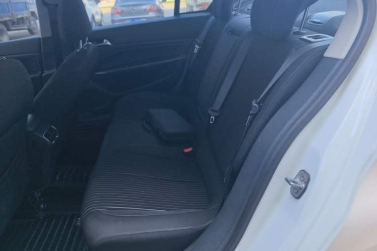 Used Peugeot 408 2015 1.2T Automatic Glory Edition Left Rear Seat