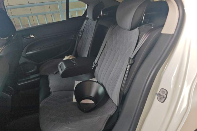 Used Peugeot 408 2015 1.2T Automatic Luxury Edition Left Rear Seat