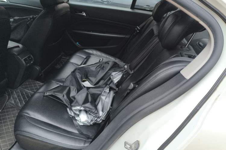 Used Peugeot 408 2015 1.2T Automatic Luxury Edition Left Rear Seat