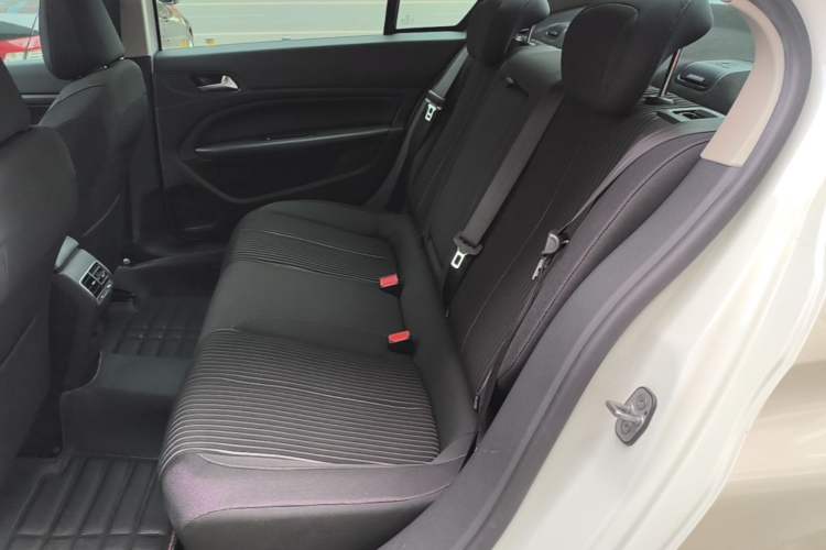 Used Peugeot 408 2015 1.2T Automatic Luxury Edition Left Rear Seat