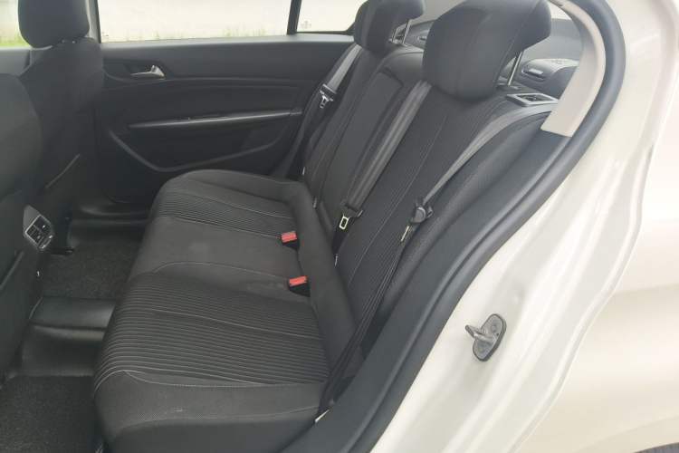 Used Peugeot 408 2015 1.2T Automatic Glory Edition Left Rear Seat