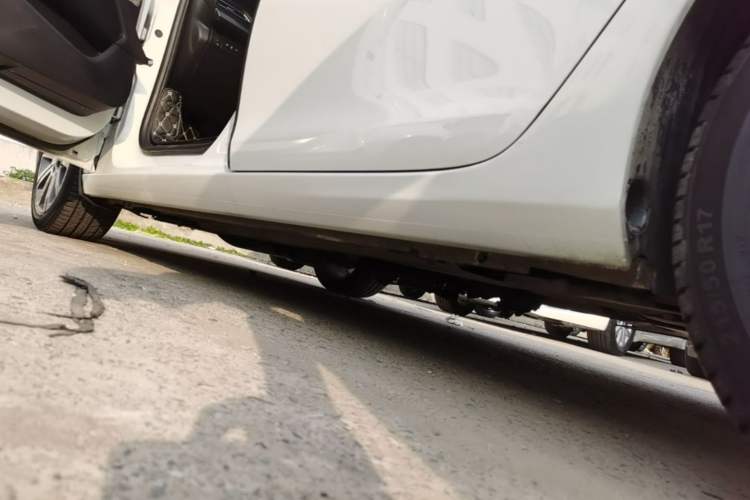 Used Peugeot 408 2015 1.2T Automatic Luxury Edition Left Side Sill