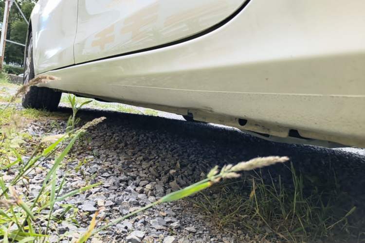 Used Peugeot 408 2015 1.2T Automatic Luxury Edition Left Side Sill