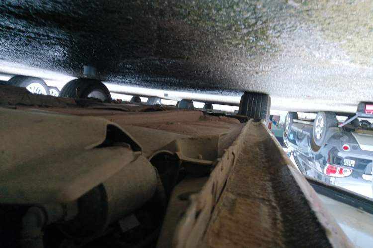 Used Peugeot 408 2015 1.2T Automatic Luxury Edition Left Side Sill