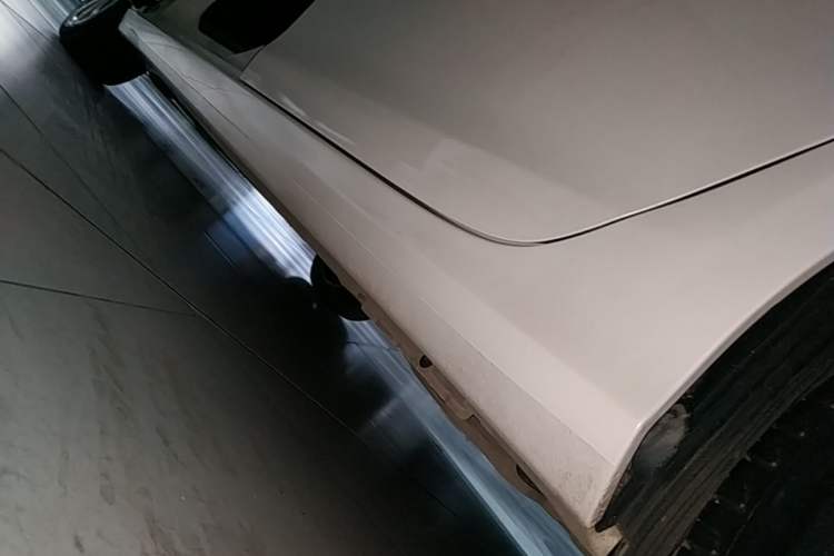 Used Peugeot 408 2015 1.2T Automatic Luxury Edition Left Side Sill
