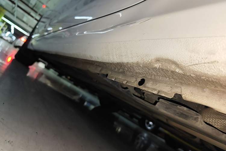 Used Peugeot 408 2015 1.2T Automatic Luxury Edition Left Side Sill